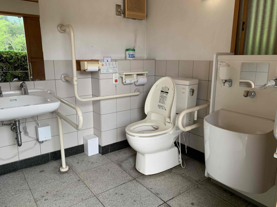 Kongobu-ji-Mae (Kongobu-ji Head Temple)-Accessible Restroom