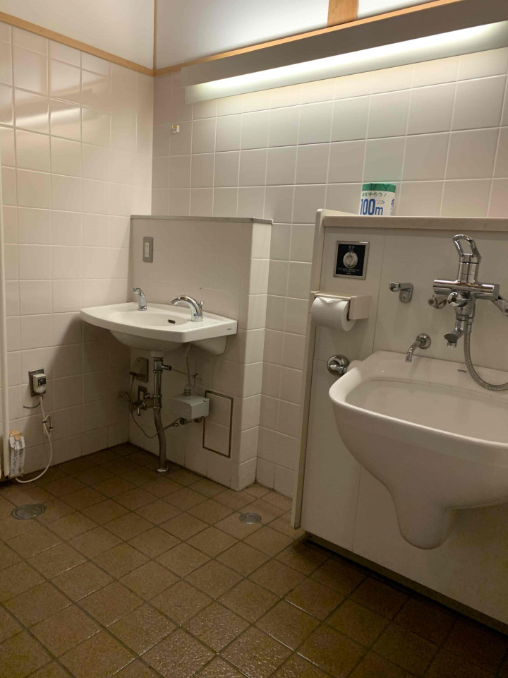 Interior of the Nyonin-do Hall public accessible restroom. This restroom accommodates individuals with an ostomy.