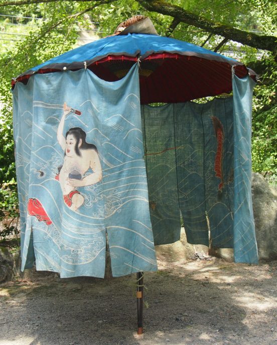 金輪塔・女人堂・細川の傘鉾祭関連用具の3件が和歌山県指定文化財に指定されました